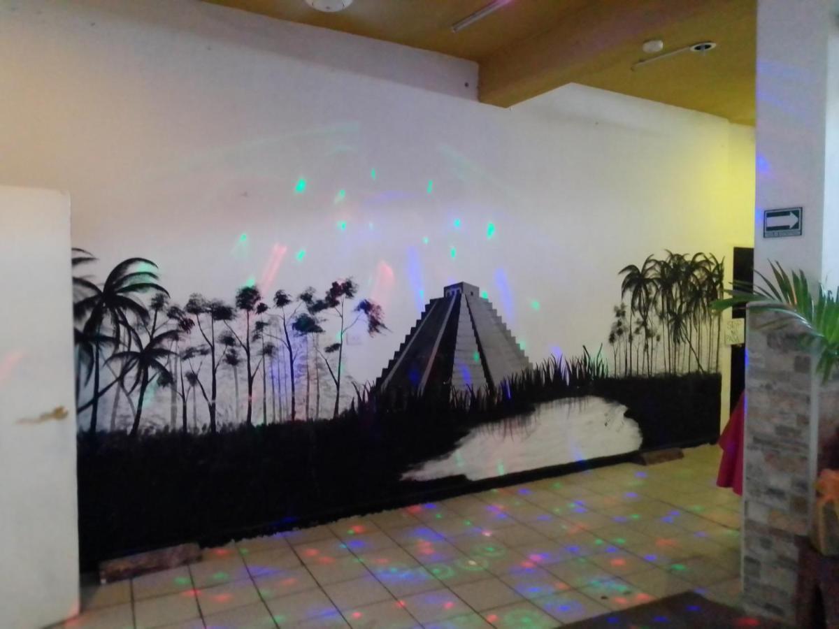 Hostal Hotel Ado Cancun Exterior photo